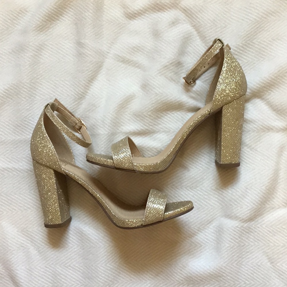 Gold shoes